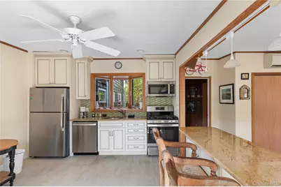 453 Dehnhoff Walk, Ocean Beach, NY 11770 - Photo 5