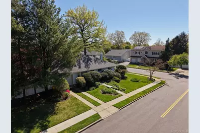 39 Deer Path Lane, Syosset, NY 11791 - Photo 27