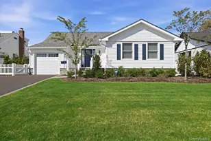 26 Clearland Ave, Carle Place, NY 11514 - Photo 3
