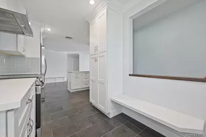 26 Clearland Avenue, Carle Place, NY 11514 - Photo 15