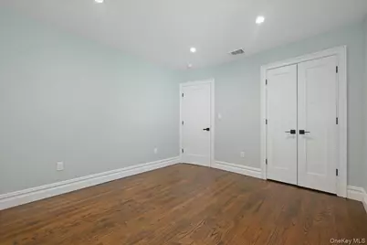26 Clearland Avenue, Carle Place, NY 11514 - Photo 25