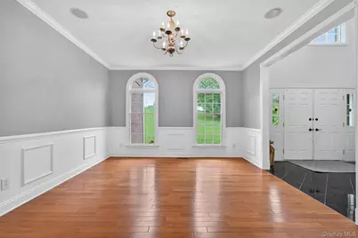 31 Sunflower Circle, Wappingers Falls, NY 12590 - Photo 7