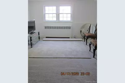 93 Woodview Road, West Hempstead, NY 11552 - Photo 21