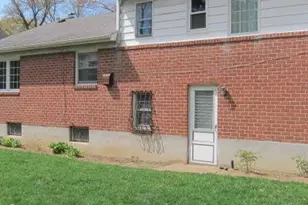 93 Woodview Rd, West Hempstead, NY 11552 - Photo 3