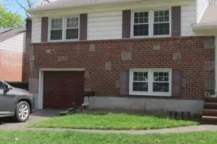 93 Woodview Rd, West Hempstead, NY 11552 - Photo 3