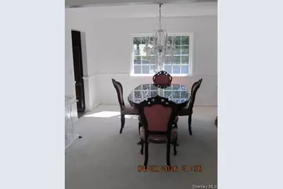 93 Woodview Road, West Hempstead, NY 11552 - Photo 9