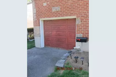 93 Woodview Road, West Hempstead, NY 11552 - Photo 5