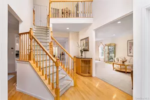 9 Framingham Ln, Shoreham, NY 11786 - Photo 5