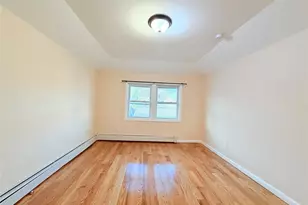 239-13 86th Ave, Bellerose, NY 11426 - Photo 13