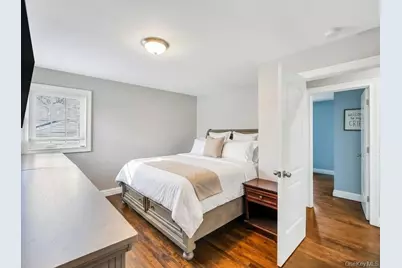 794 Sayville Avenue, Bohemia, NY 11716 - Photo 23