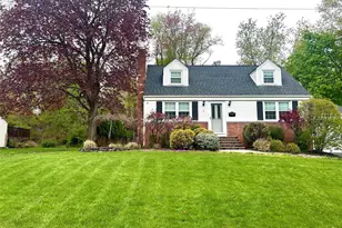 21 Arlene Ct, Pearl River, NY 10965 - Photo 35