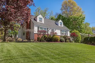 21 Arlene Ct, Pearl River, NY 10965 - Photo 7