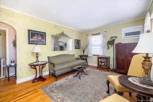 1027 Van Buren Ave, Franklin Square, NY 11010 - Photo 7