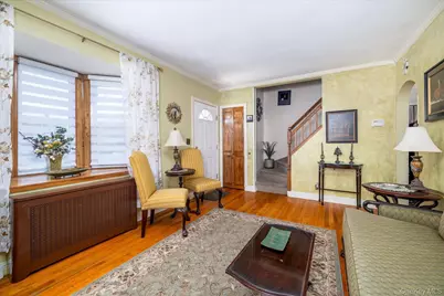 1027 Van Buren Avenue, Franklin Square, NY 11010 - Photo 9