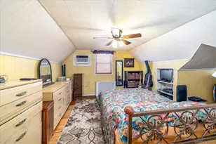 1027 Van Buren Ave, Franklin Square, NY 11010 - Photo 19