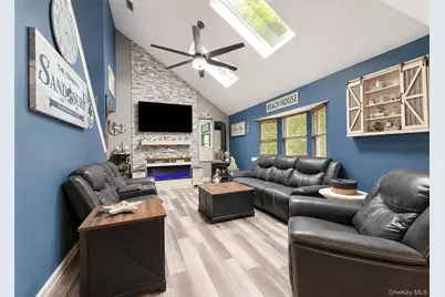 24 Nelson Place, Mastic, NY 11950 - Photo 5