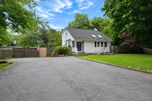 24 Nelson Pl, Mastic, NY 11950 - Photo 3