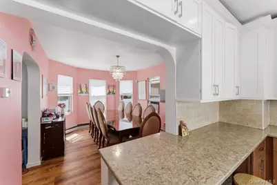 100 Spruce Street, West Hempstead, NY 11552 - Photo 9