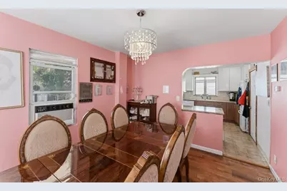 100 Spruce Street, West Hempstead, NY 11552 - Photo 7