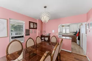 100 Spruce St, West Hempstead, NY 11552 - Photo 7