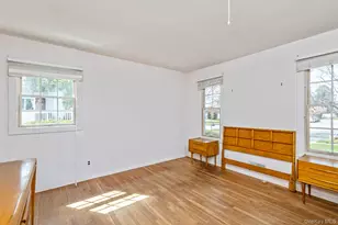 10 Fortune Ct, Commack, NY 11725 - Photo 19