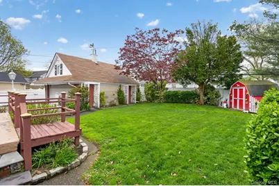 66 Aberdeen Road, New Hyde Park, NY 11040 - Photo 31