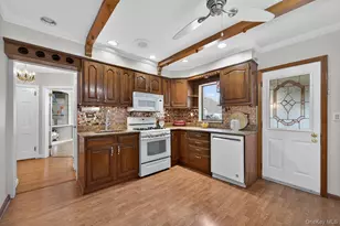 66 Aberdeen Rd, New Hyde Park, NY 11040 - Photo 9