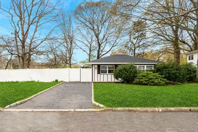 2 Arleen Avenue, Holbrook, NY 11741 - Photo 1