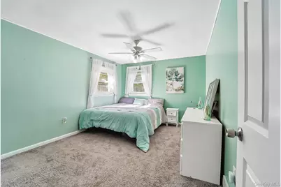 22 Oak Lane, Middletown, NY 10940 - Photo 13
