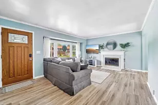 22 Oak Ln, Middletown, NY 10940 - Photo 3
