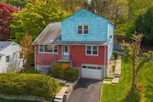 12 Arthur Pl, Yonkers, NY 10701 - Photo 3