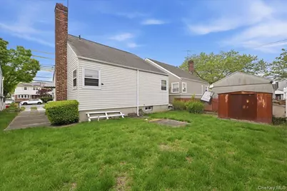 25707 147th Avenue, Rosedale, NY 11422 - Photo 35