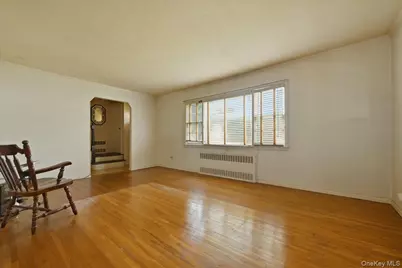 25707 147th Avenue, Rosedale, NY 11422 - Photo 7