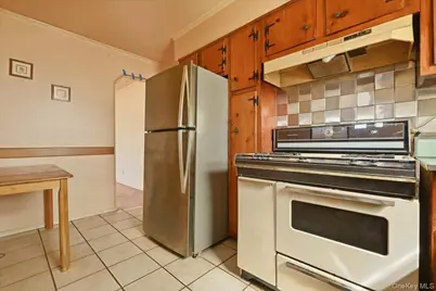 25707 147th Avenue, Rosedale, NY 11422 - Photo 15