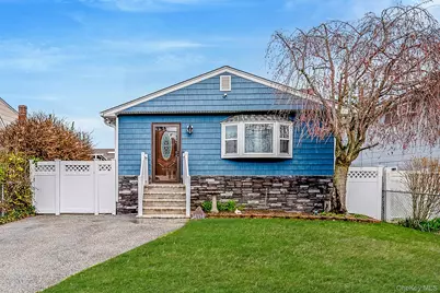 414 Myrtle Avenue, West Islip, NY 11795 - Photo 1