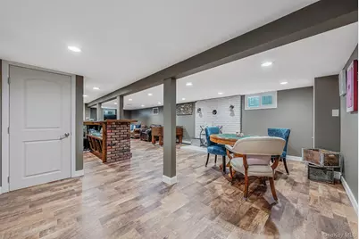 414 Myrtle Avenue, West Islip, NY 11795 - Photo 13