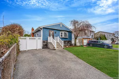 414 Myrtle Avenue, West Islip, NY 11795 - Photo 25