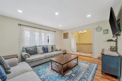 414 Myrtle Avenue, West Islip, NY 11795 - Photo 5