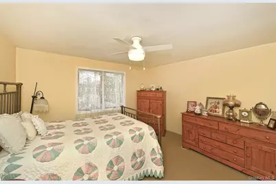 156 Farmedge Road, Levittown, NY 11756 - Photo 15