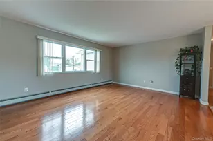 5 Taylor Dr, Farmingdale, NY 11735 - Photo 21