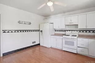 14 Bellevue Rd, Newburgh, NY 12550 - Photo 5