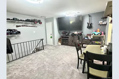 18 Navajo Court #18, Coram, NY 11727 - Photo 7