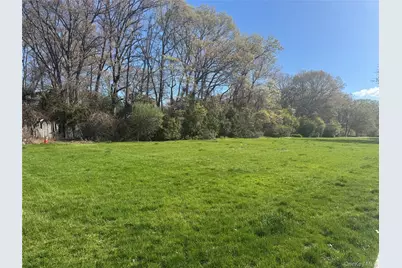 18 Navajo Court #18, Coram, NY 11727 - Photo 5