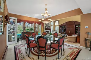 45 Coves Run, Syosset, NY 11791 - Photo 9