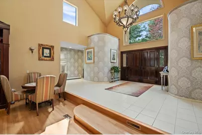 45 Coves Run, Syosset, NY 11791 - Photo 5