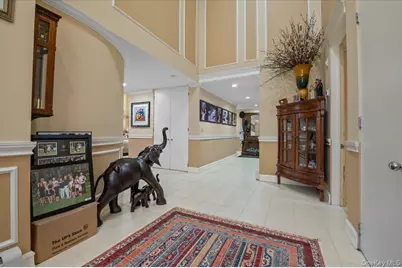 45 Coves Run, Syosset, NY 11791 - Photo 15