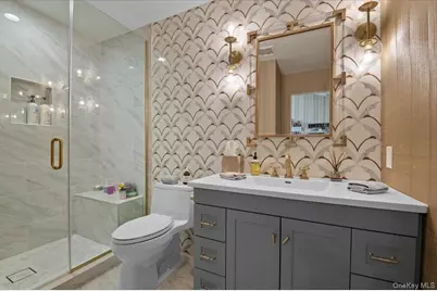 45 Coves Run, Syosset, NY 11791 - Photo 23