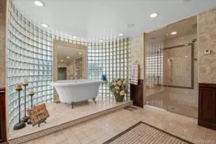45 Coves Run, Syosset, NY 11791 - Photo 21