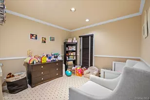 45 Coves Run, Syosset, NY 11791 - Photo 29
