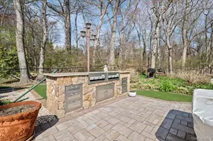 45 Coves Run, Syosset, NY 11791 - Photo 37